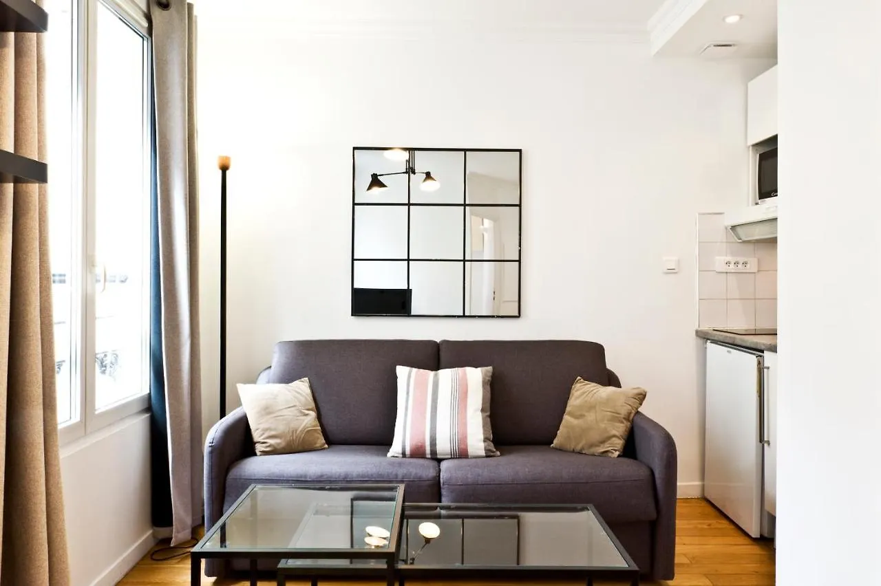 Pick A Flat'S Apartments In Batignolles - Rue Biot Parigi