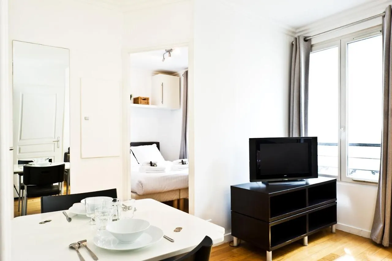 Pick A Flat'S Apartments In Batignolles - Rue Biot Parigi