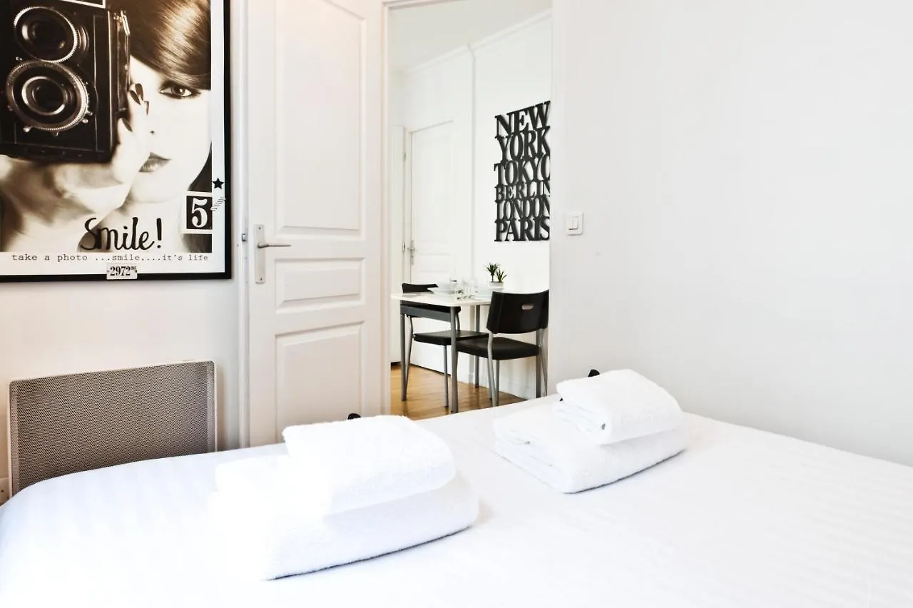 Pick A Flat'S Apartments In Batignolles - Rue Biot Paryż