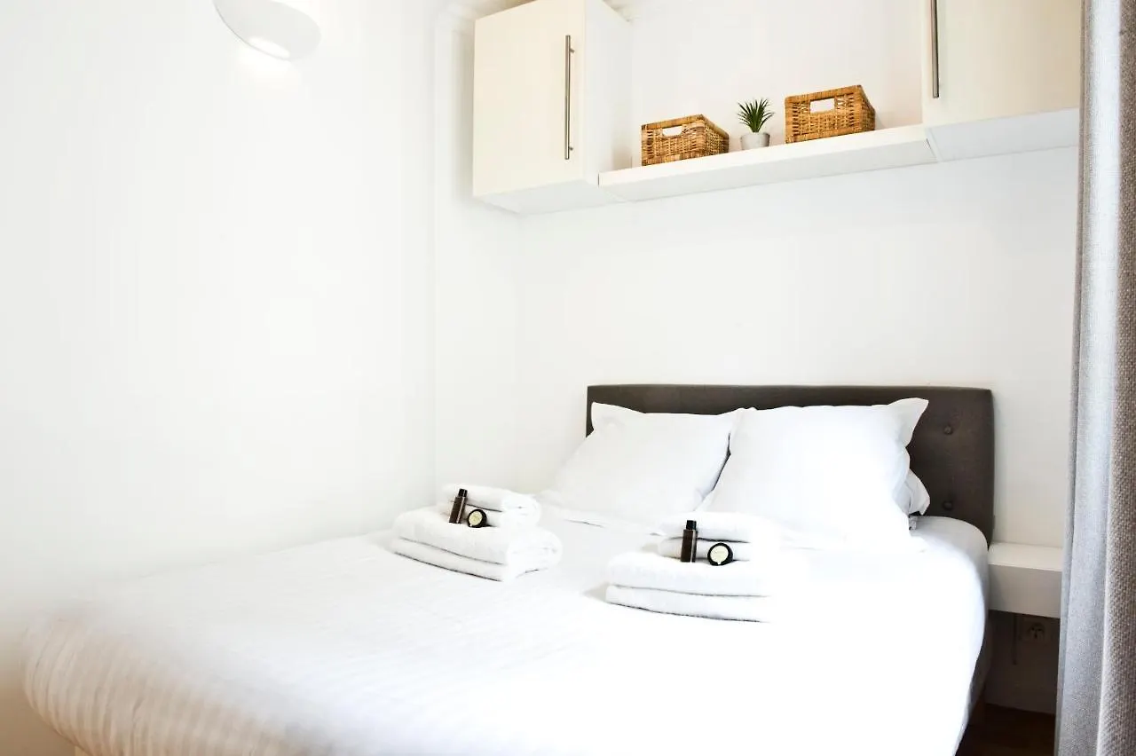 Pick A Flat'S Apartments In Batignolles - Rue Biot Parigi