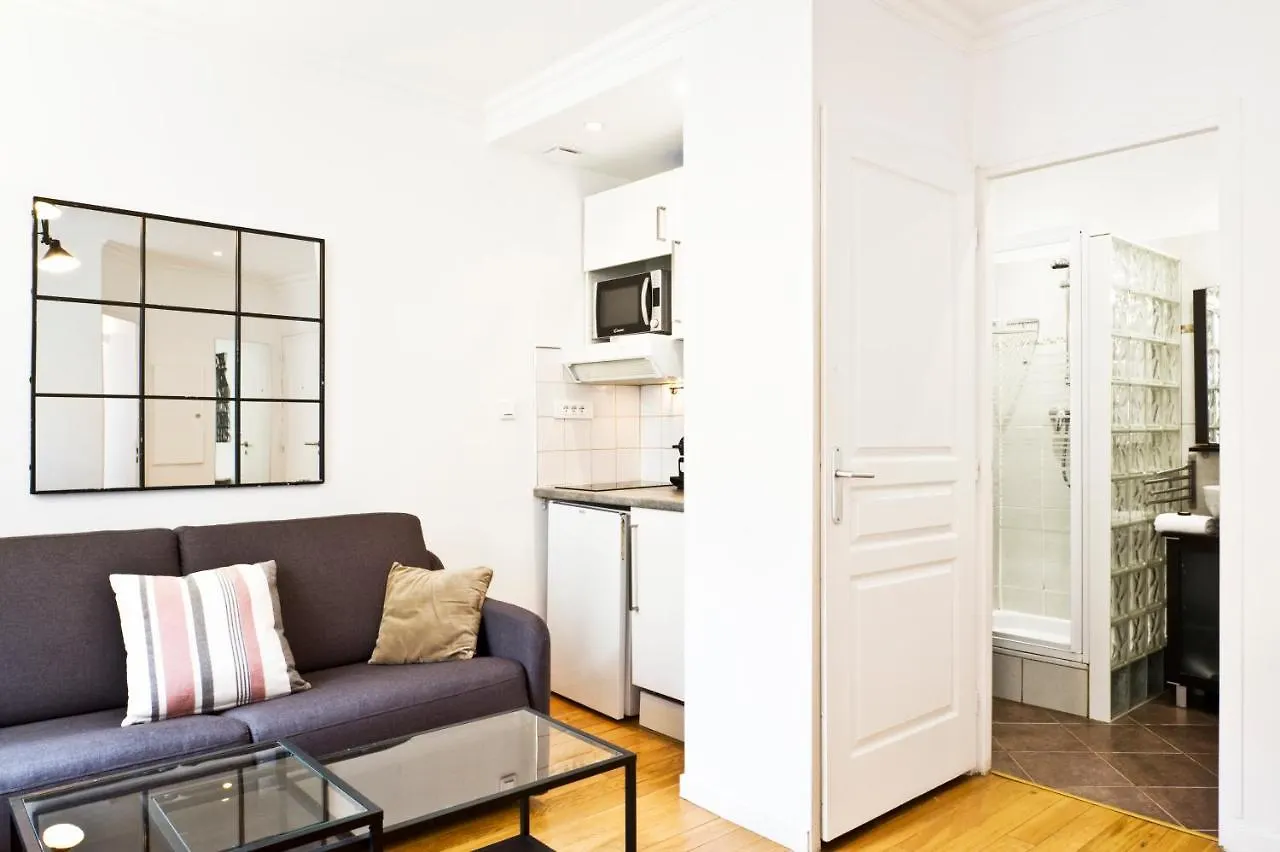 Pick A Flat'S Apartments In Batignolles - Rue Biot Parigi