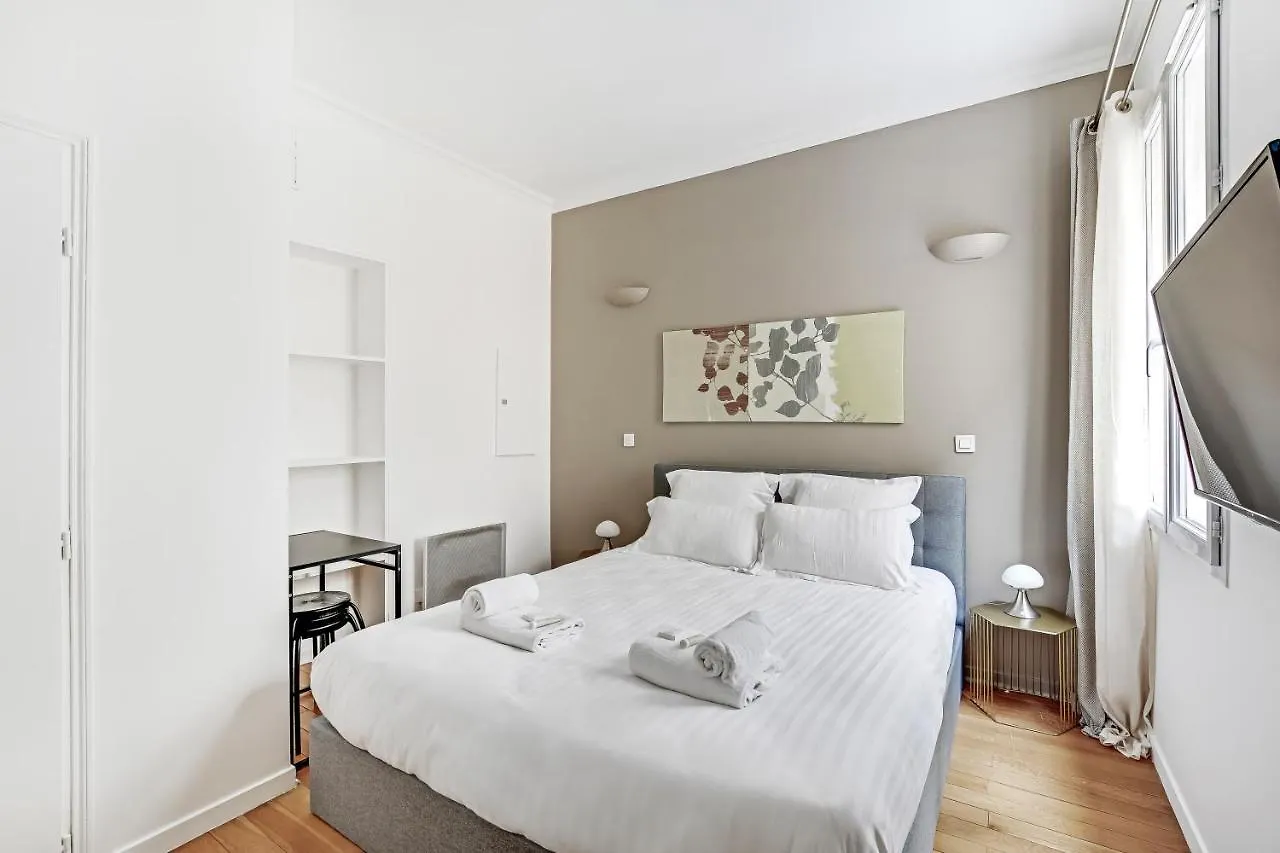 Pick A Flat'S Apartments In Batignolles - Rue Biot Parigi