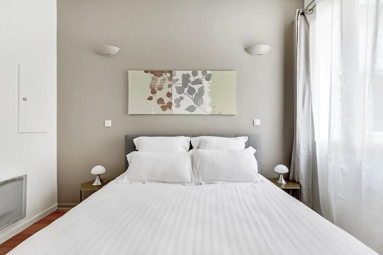 Pick A Flat'S Apartments In Batignolles - Rue Biot Parigi