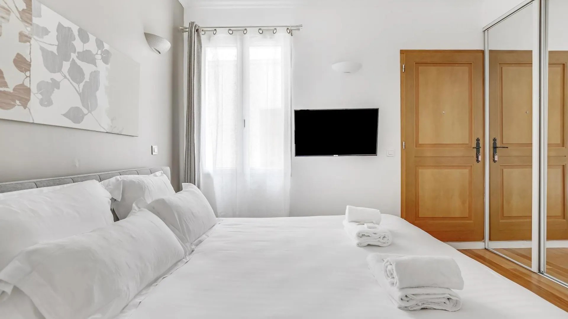 Pick A Flat'S Apartments In Batignolles - Rue Biot Parigi